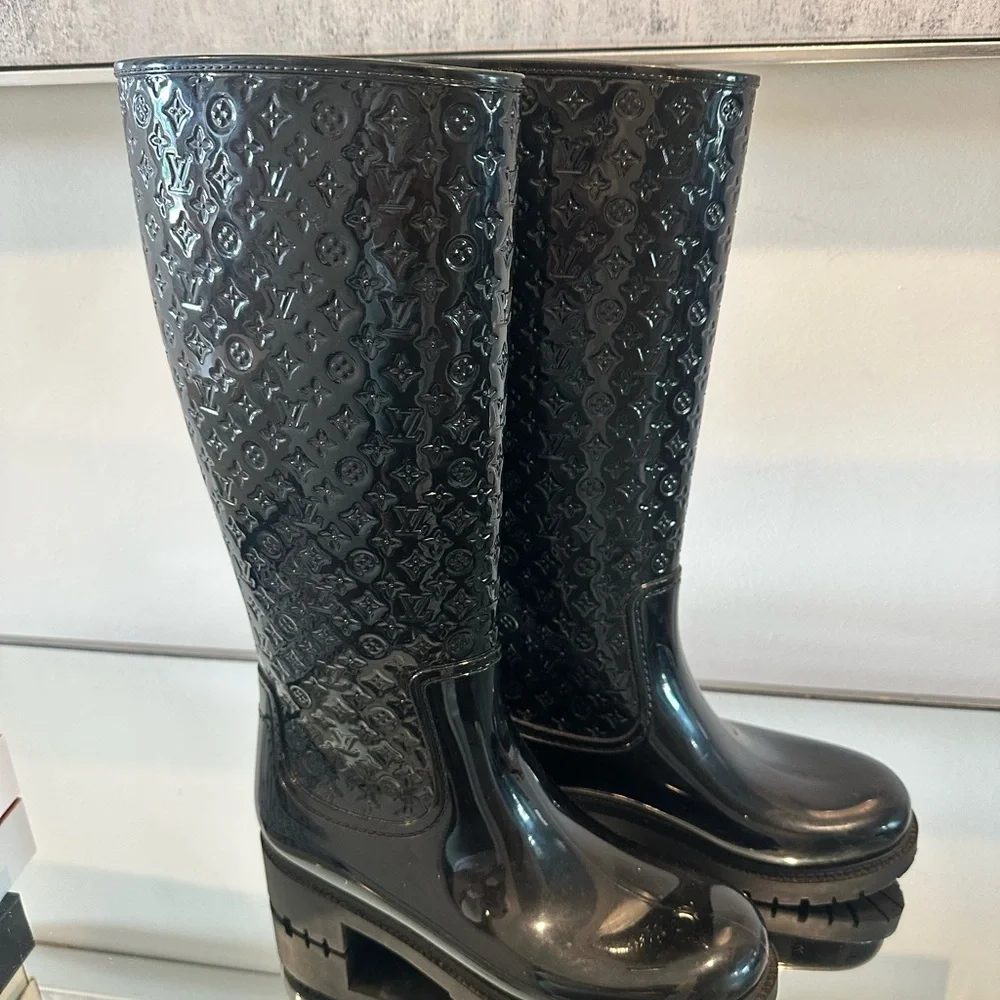 Louis Vuitton Rain Boots sz 39-Preowned - Picture 5 of 9